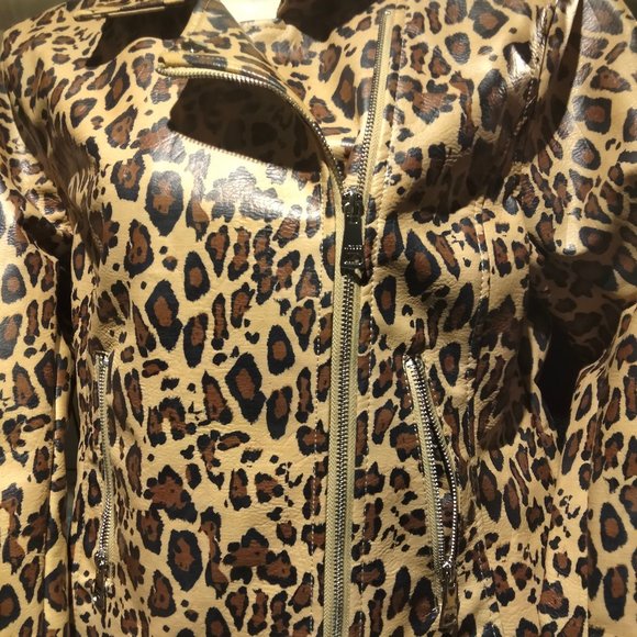 Vigoss Women Size M Leopard Print Faux Leather Jacket/. Coat - Picture 4 of 8